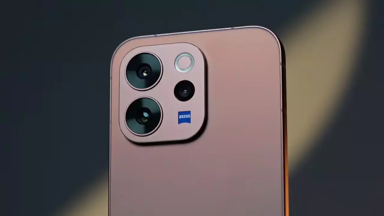 مواصفات هاتف Vivo V70 Elite الجديد تضعه في منافسة شرسة أمام آيفون بمصر والسعودية